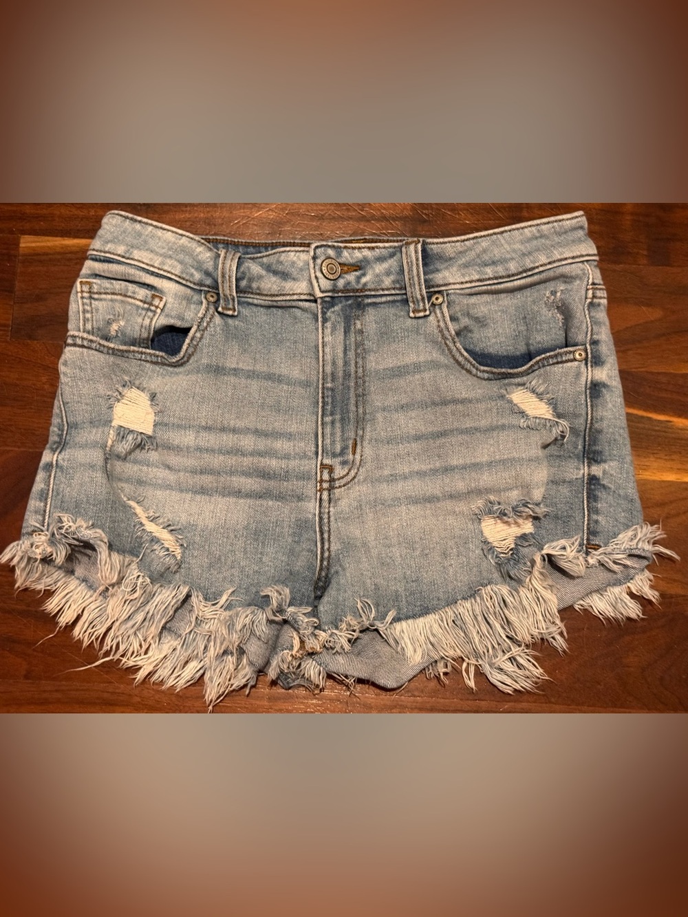 Eunina Distressed Light Blue Denim Fringe Hem Women's Shorts Medium